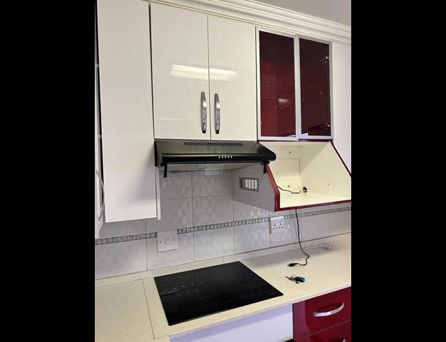2 BEDROOM APARTMENT FOR SALE IN HECTORTON